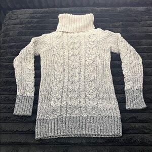 GAP Cable Knit Turtleneck Sweater - Cream and Gray